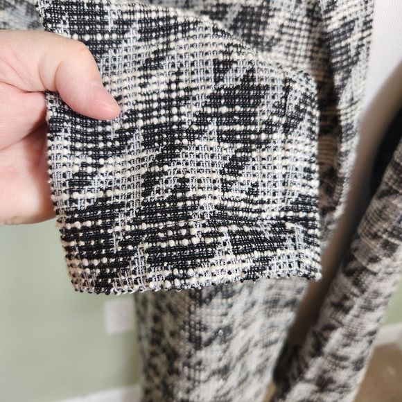 MELLODAY ANthropologie Black and White Houndstooth Blazer - Picture 6 of 9